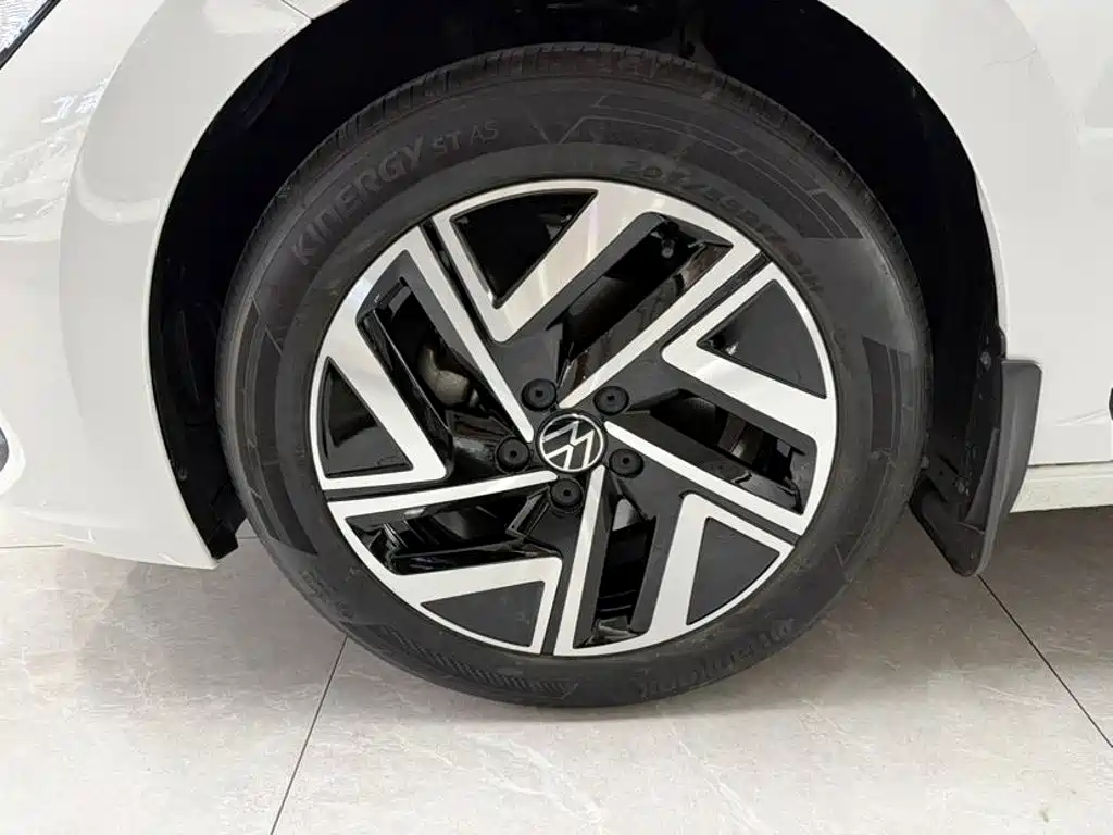 Volkswagen Sagitar — миниатюра 21