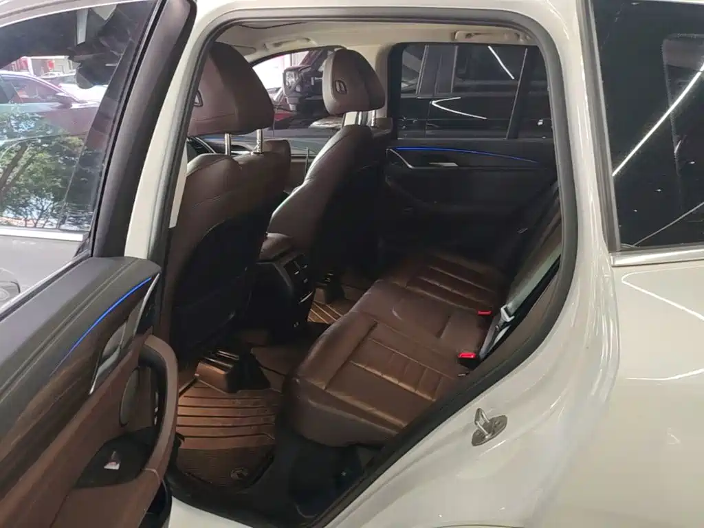 BMW X3 — миниатюра 17