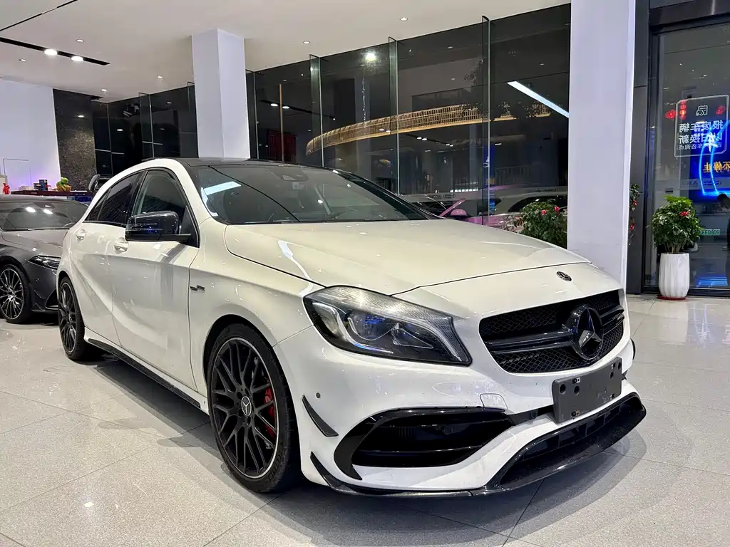 MERCEDES-BENZ A CLASS AMG