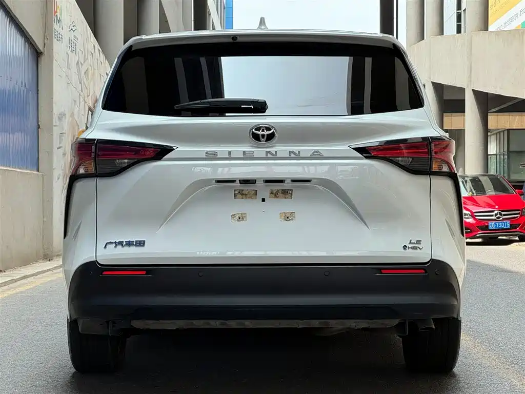 Toyota Sienna 2024 2.5L Comfort