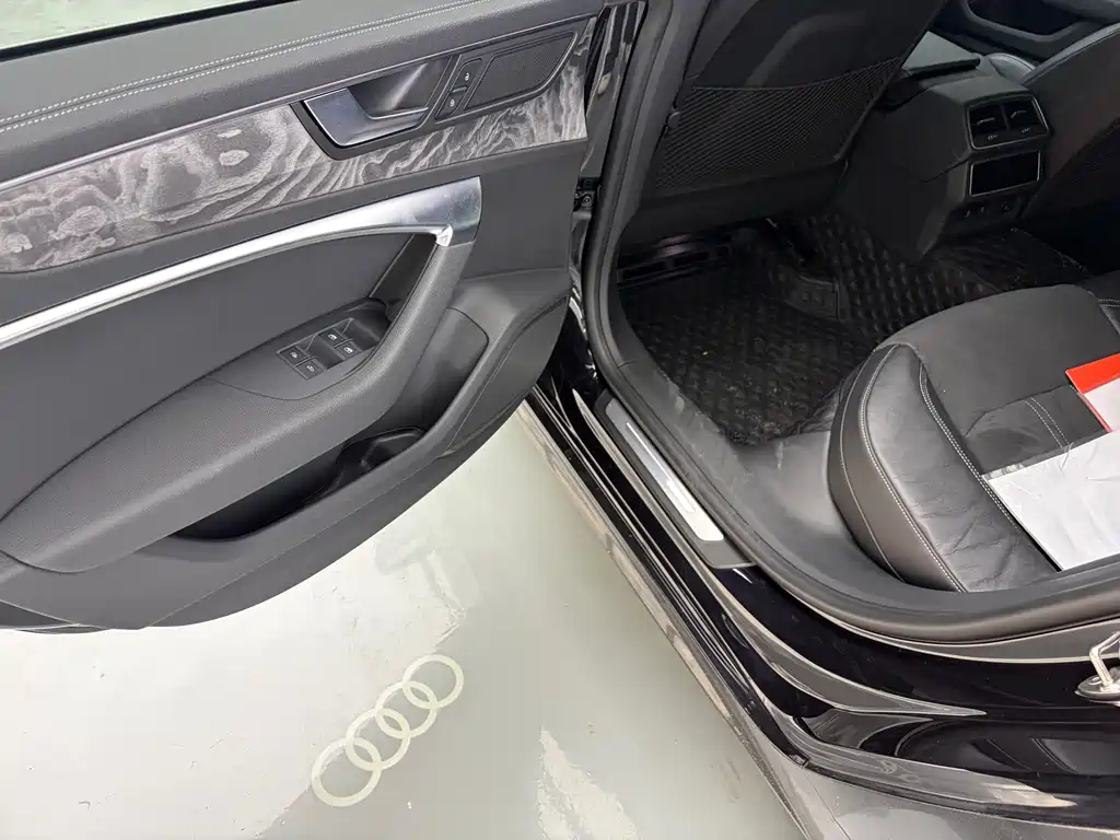 Audi A7L — миниатюра 7