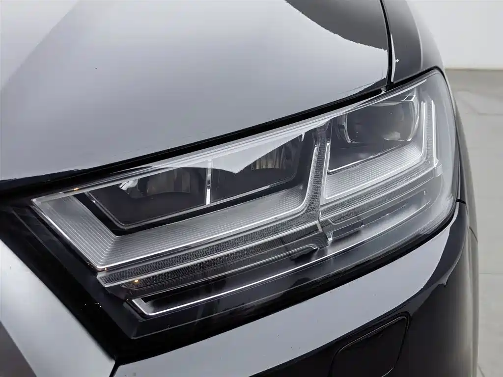 Audi Q7 2018 45 TFSI