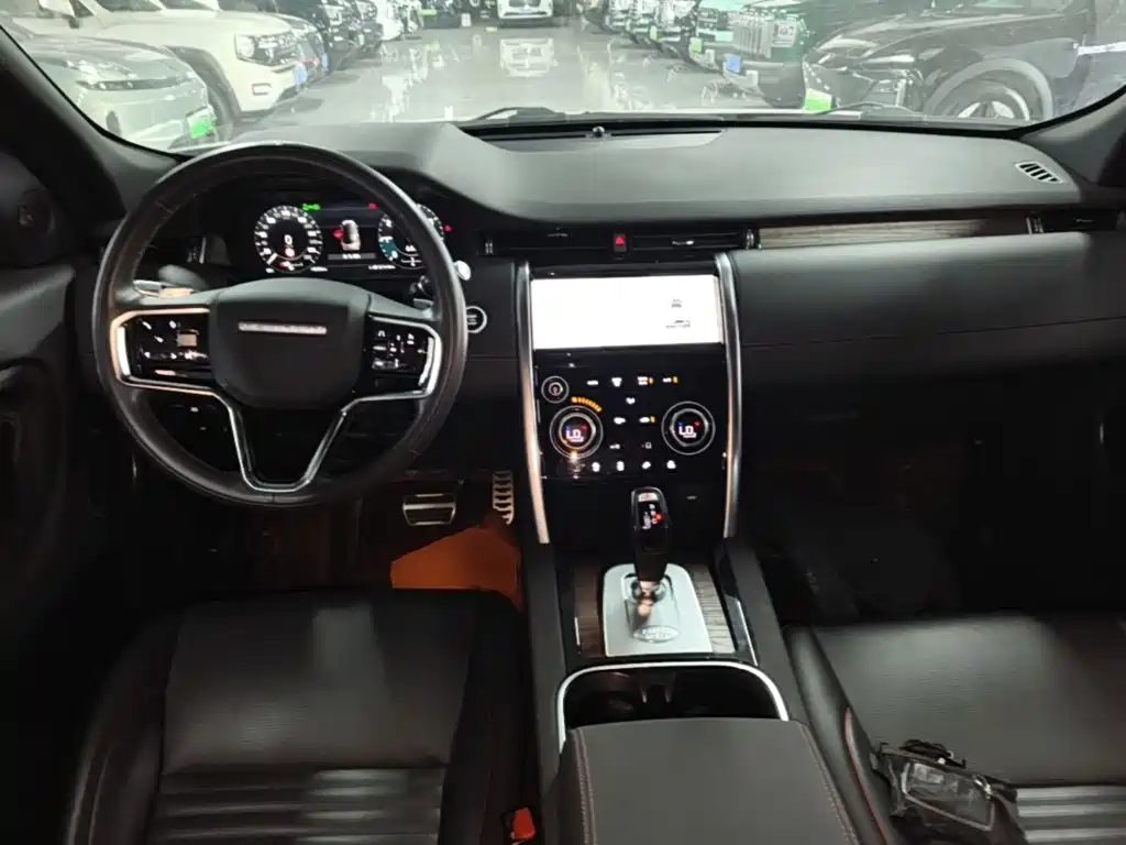 Land Rover Discovery Sport — миниатюра 10