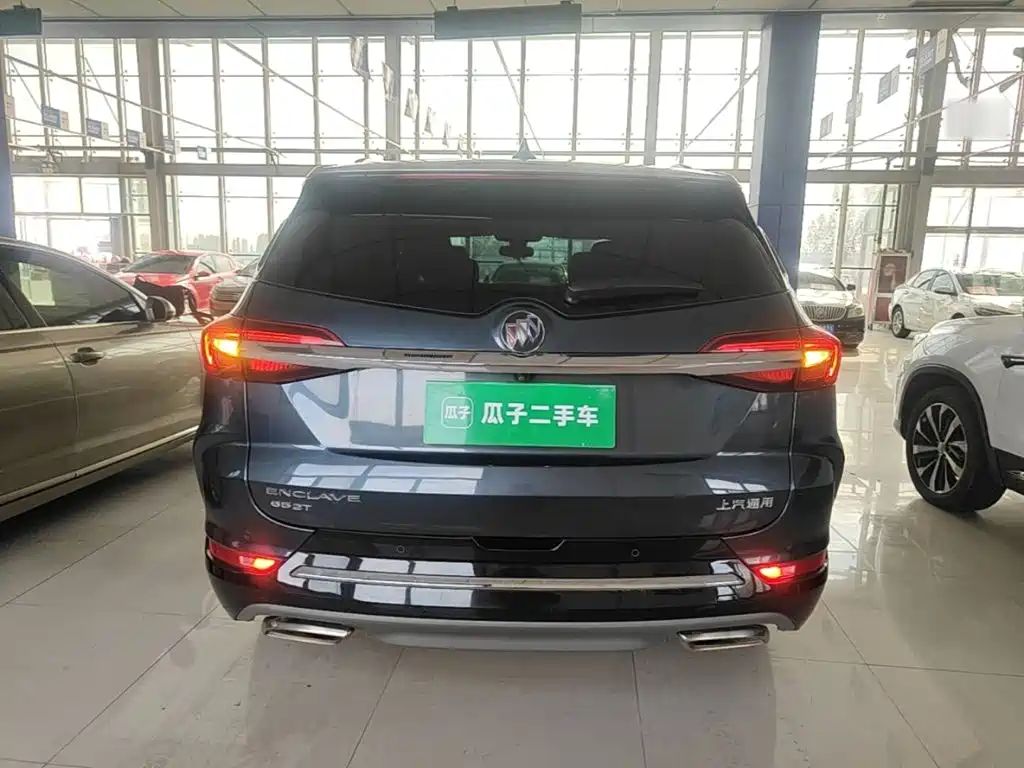 Buick Enclave — миниатюра 6