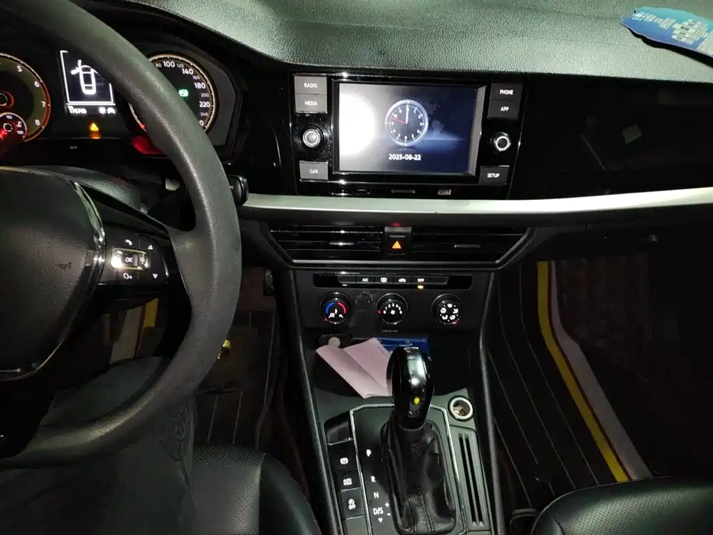 Volkswagen Lavida 2019 1.5L AT Comfort VI