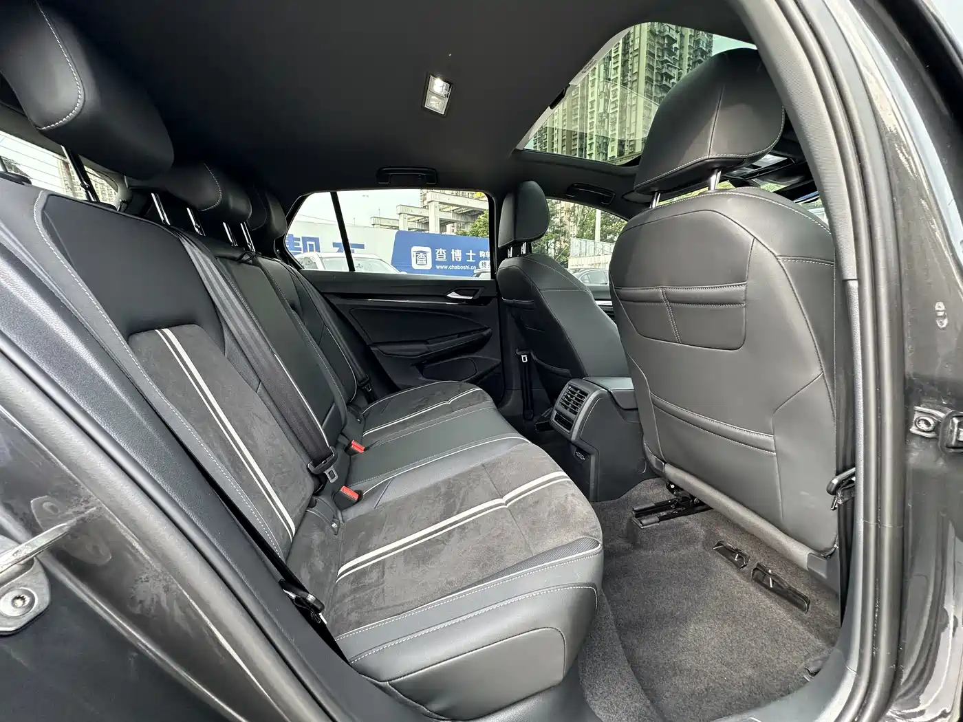 Volkswagen Golf id 4583718 из Китая 12