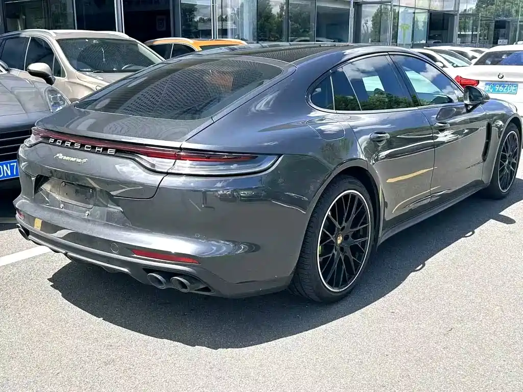 Porsche Panamera Hybrid — миниатюра 7