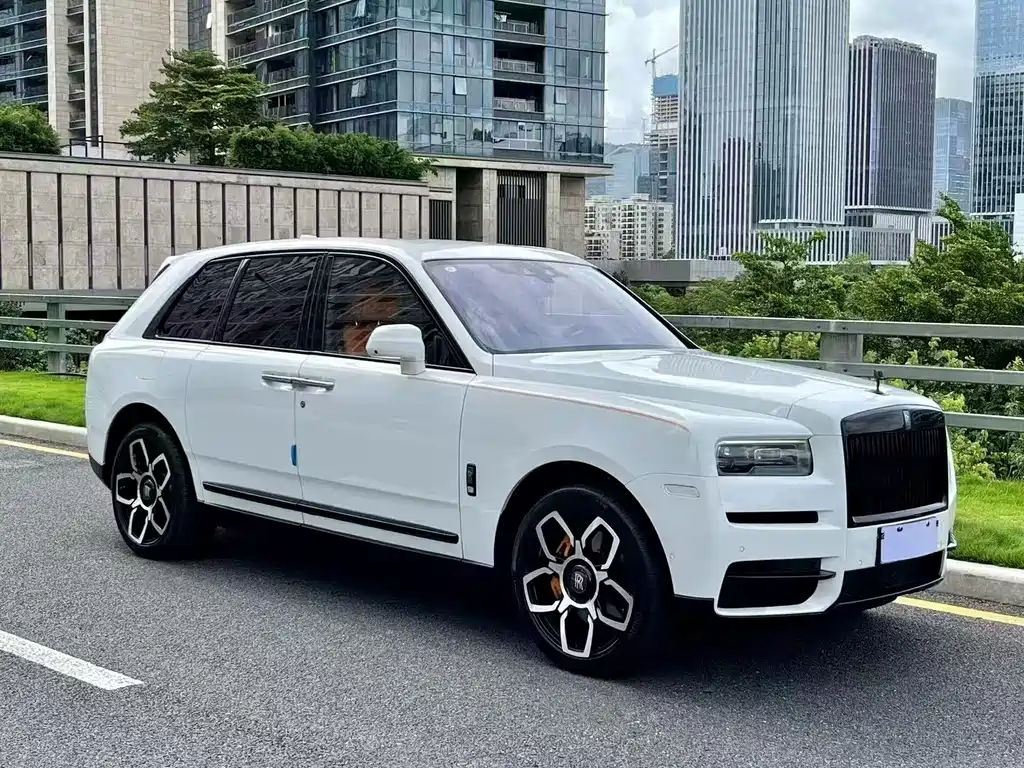 Rolls-Royce Cullinan — миниатюра 3