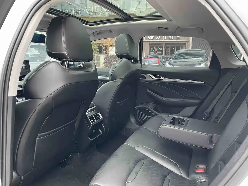 GEELY AUTOMOBILE XINGRUI