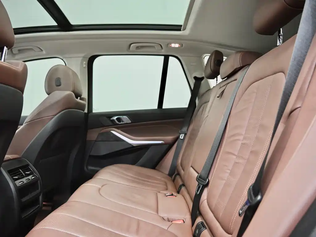 BMW X5 2021 xDrive40i M Sport
