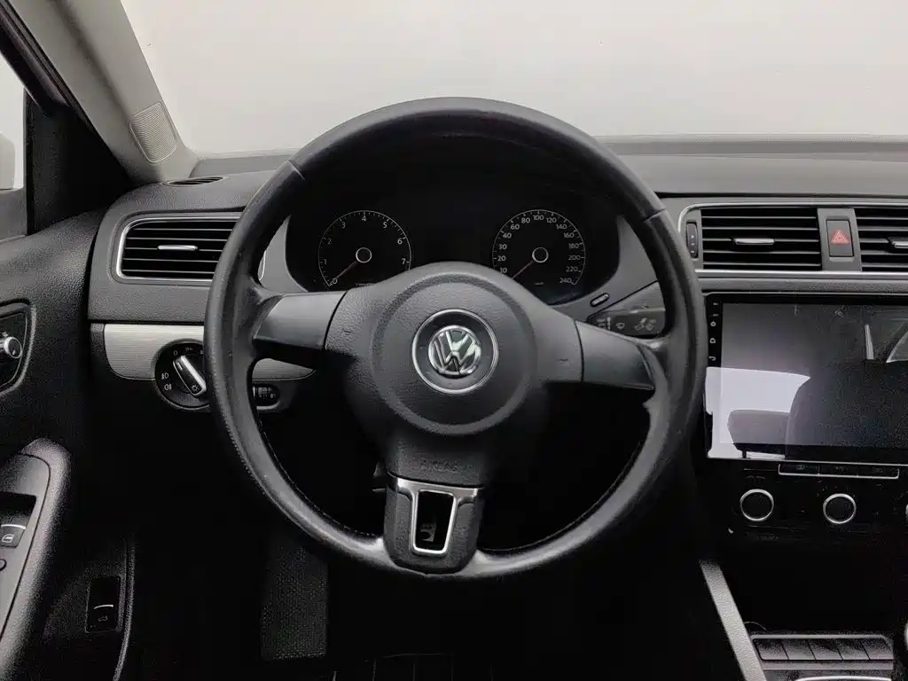Volkswagen Sagitar — миниатюра 11