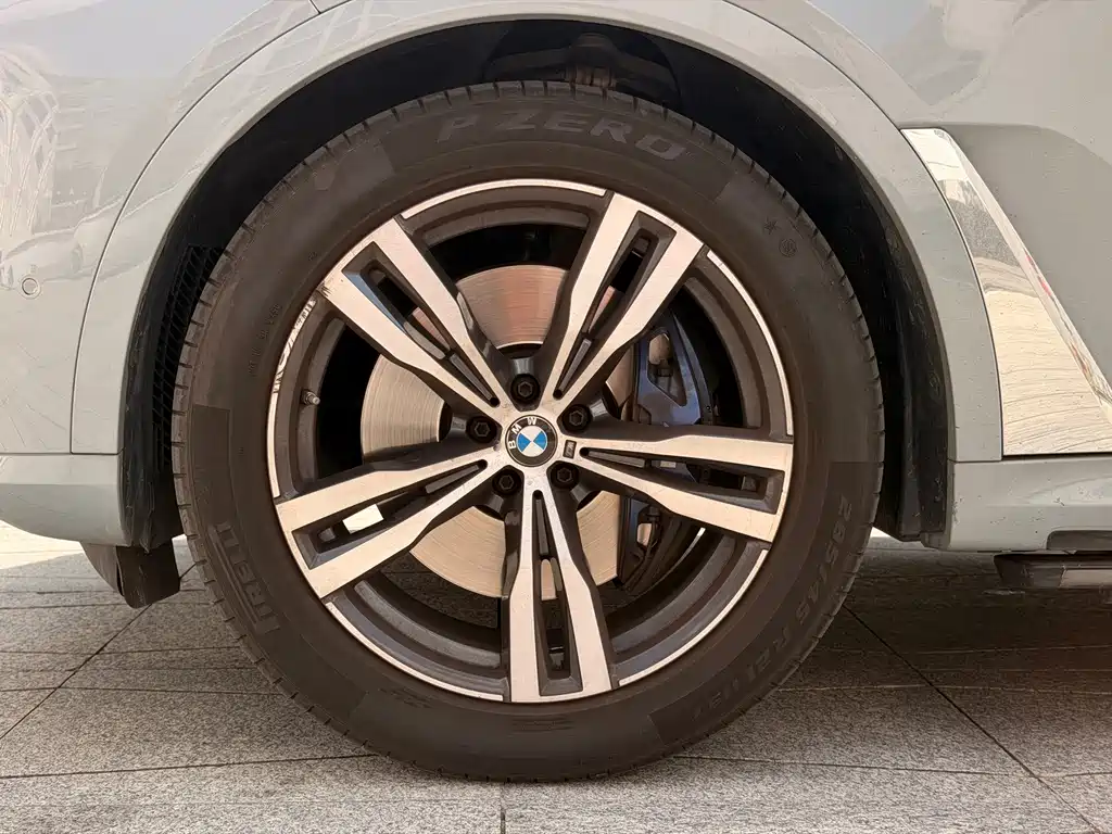 BMW X7 — миниатюра 8