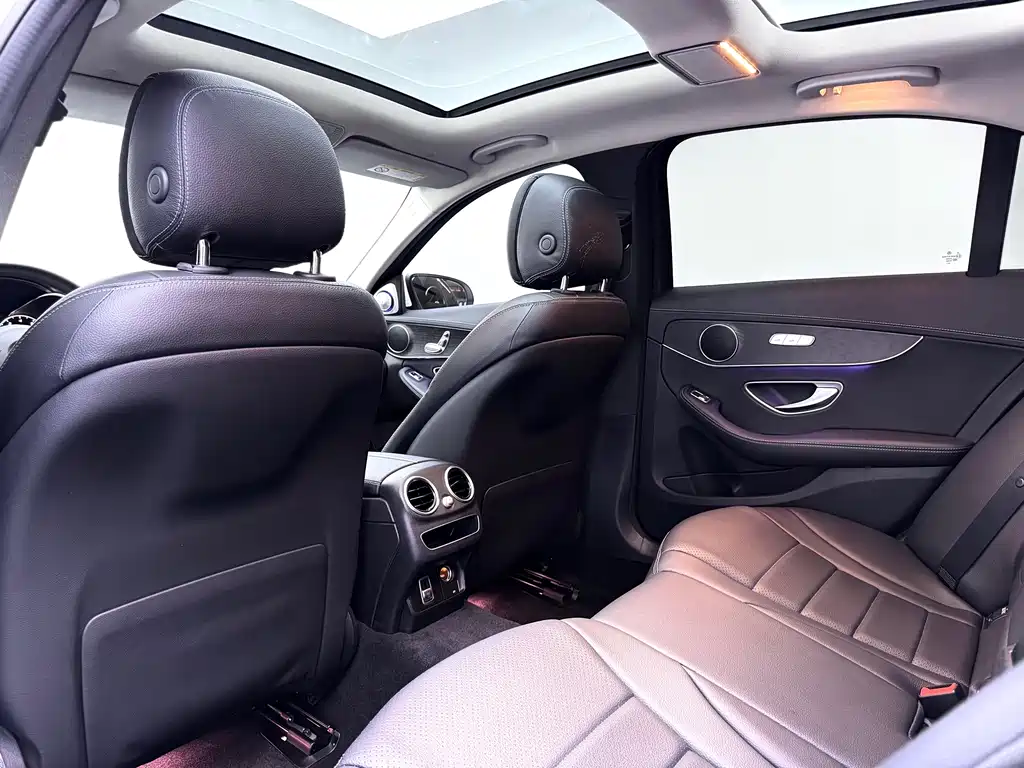 Mercedes-Benz C-Class — миниатюра 17