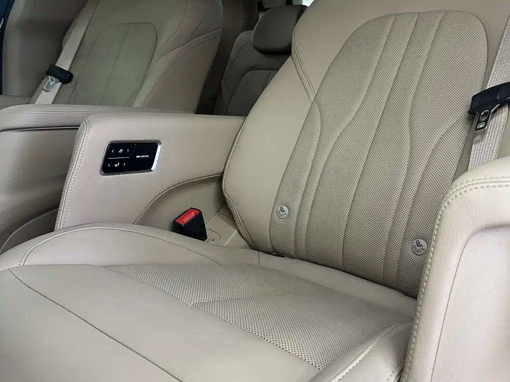 BUICK GL8 NEW ENERGY