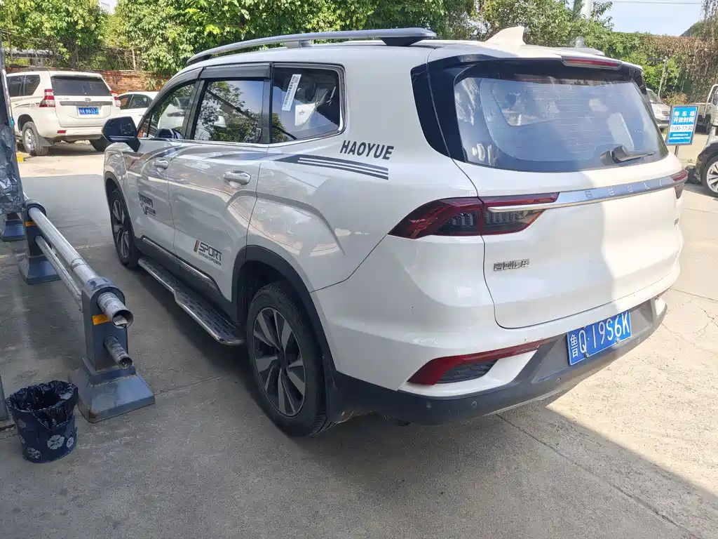 Geely Haoyue — миниатюра 16
