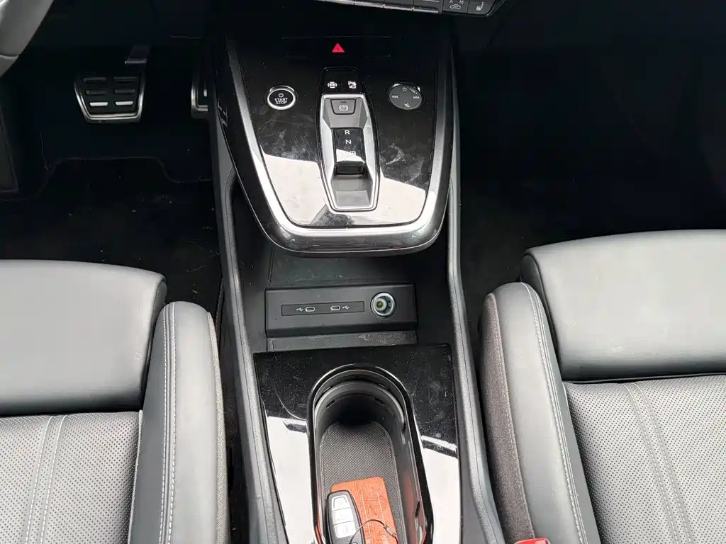 Audi Q4 e-tron — миниатюра 20