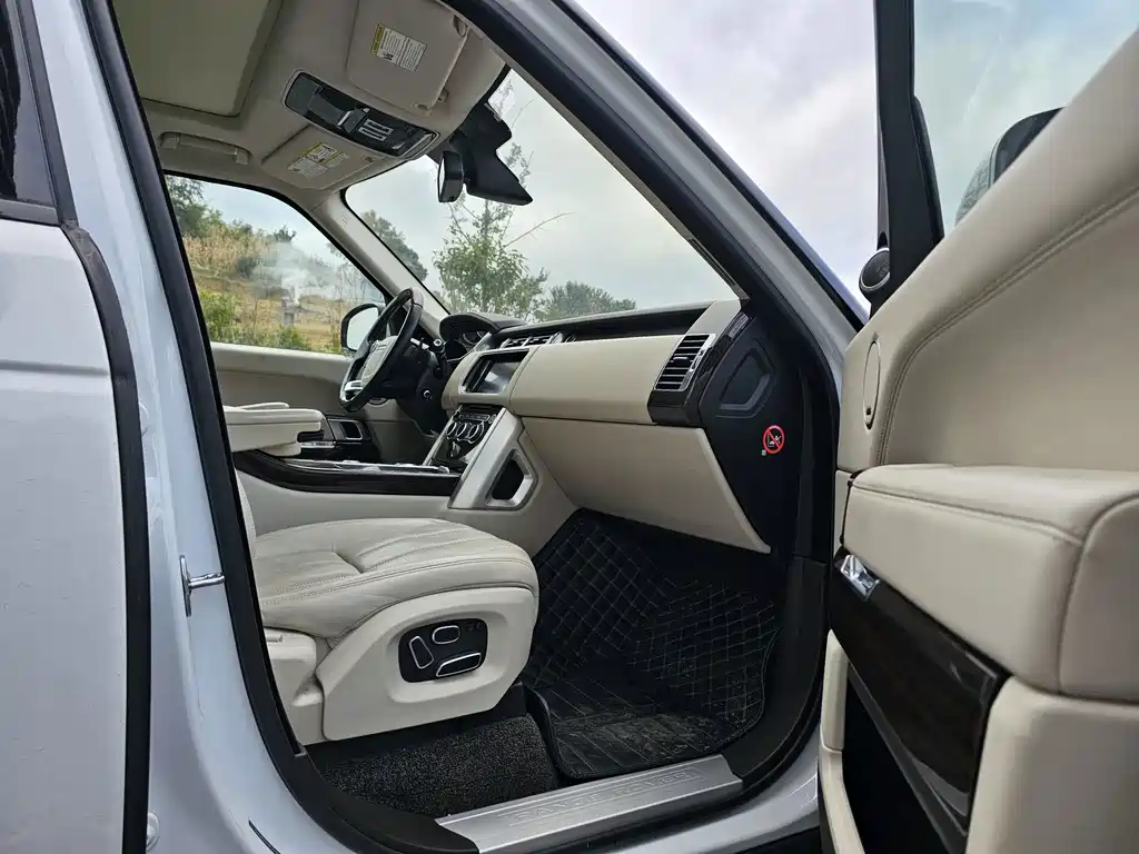 Land Rover Range Rover — миниатюра 18