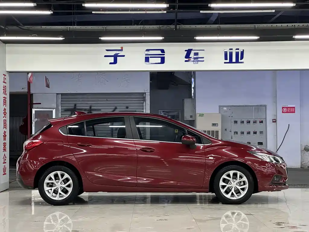 CHEVROLET CRUZE