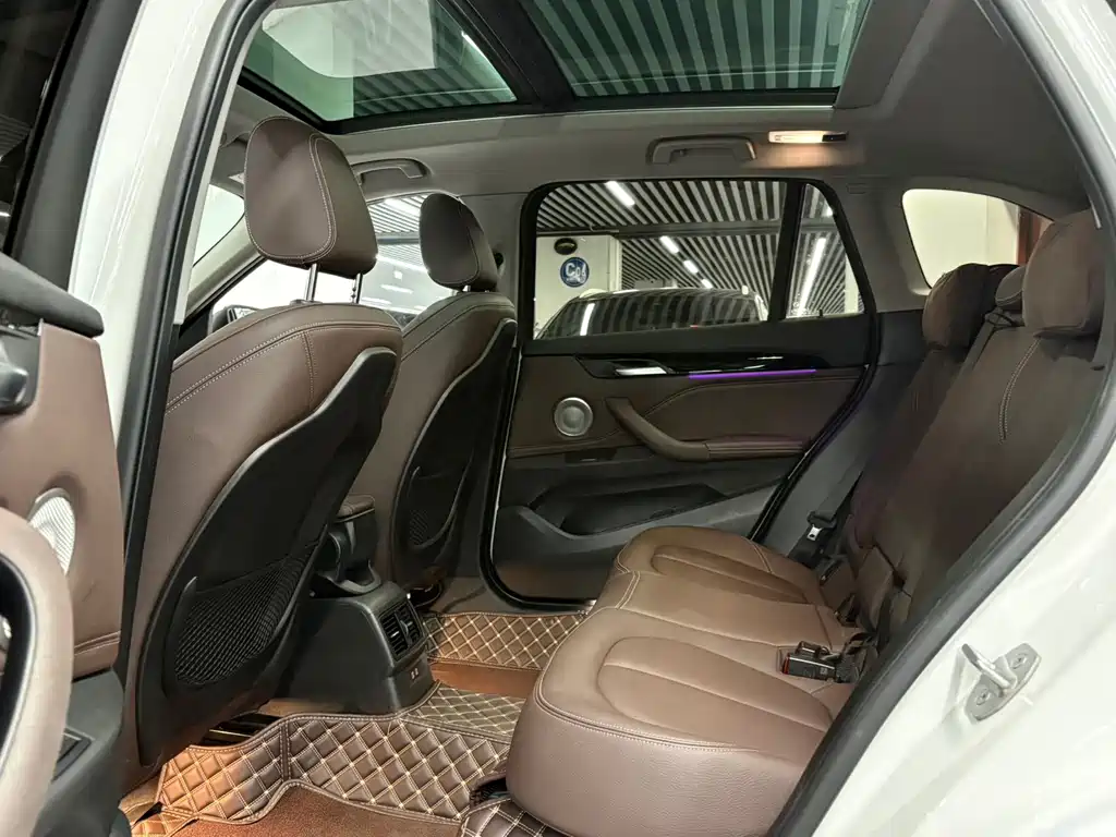 BMW X1 2022 — фото 11