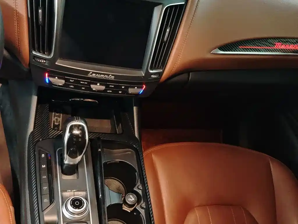 Maserati Levante — миниатюра 10