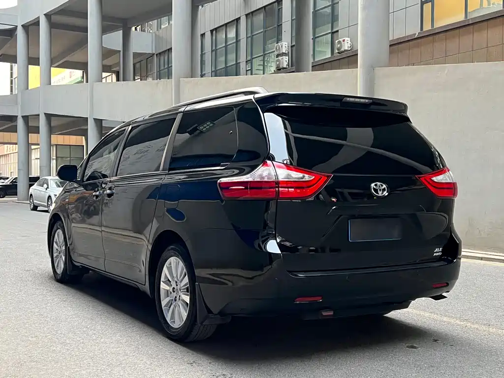 Toyota Sienna 2015 3.5L L
