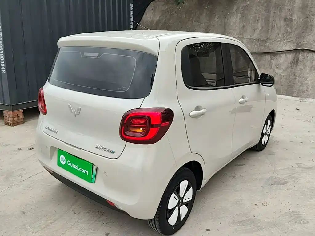 Wuling MINIEV — миниатюра 5