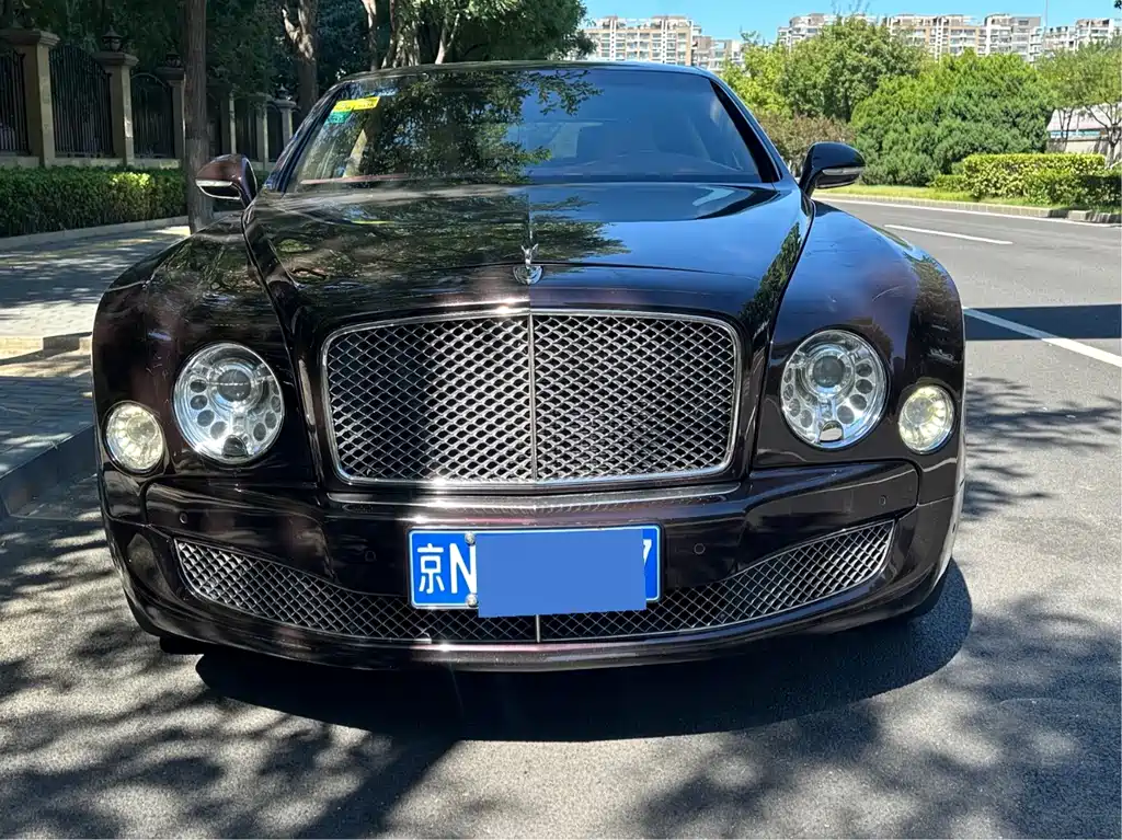 Bentley Mulsanne — миниатюра 2