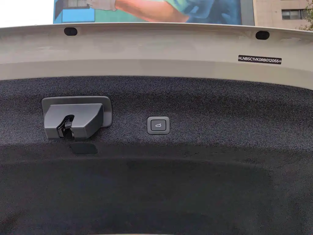 XIAOMI CAR XIAOMI SU7