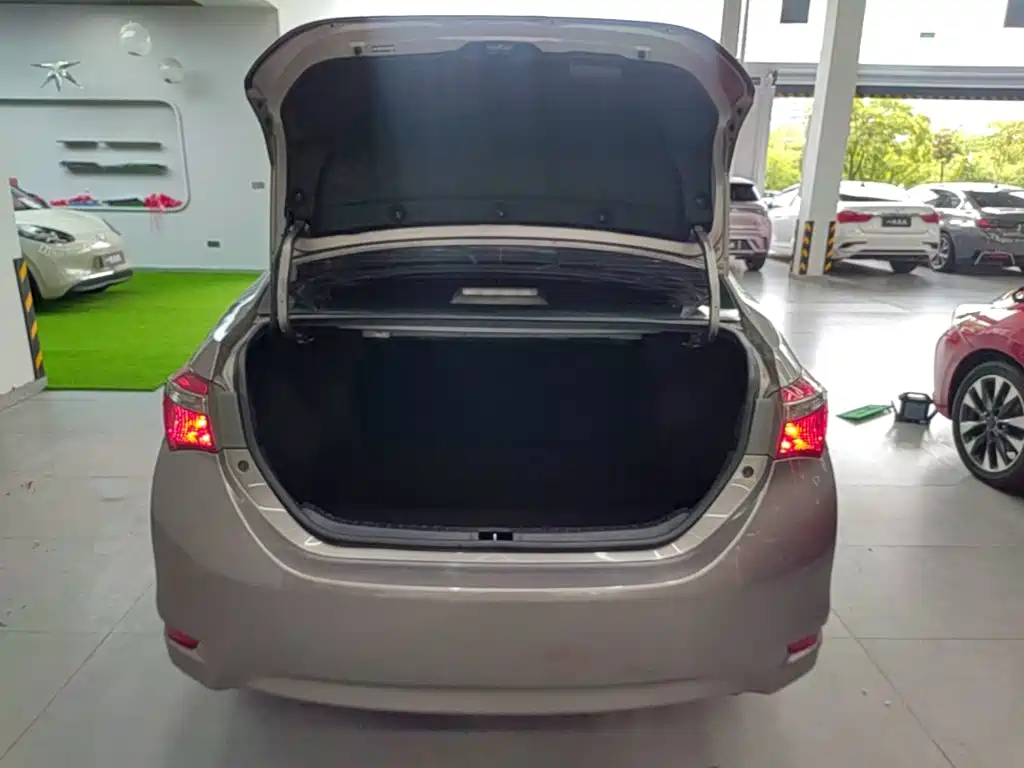 Toyota Corolla — миниатюра 19