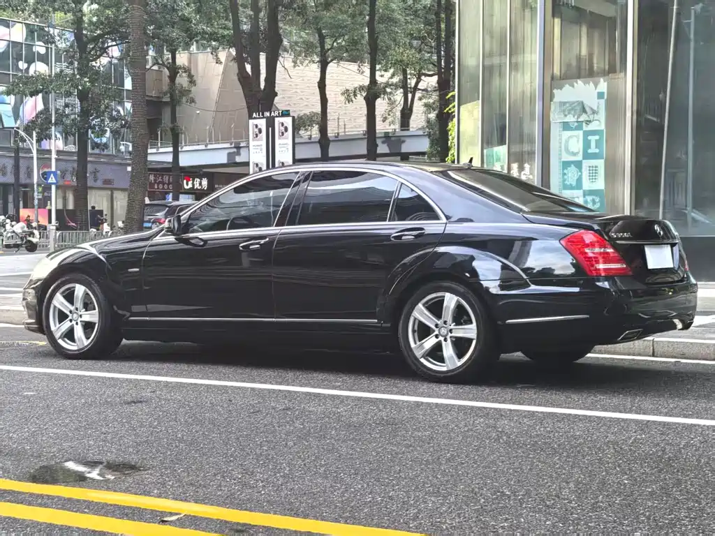 Mercedes-Benz S-Class — миниатюра 25