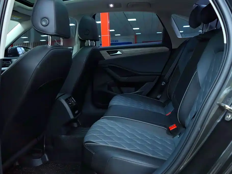 Volkswagen Sagitar — миниатюра 19