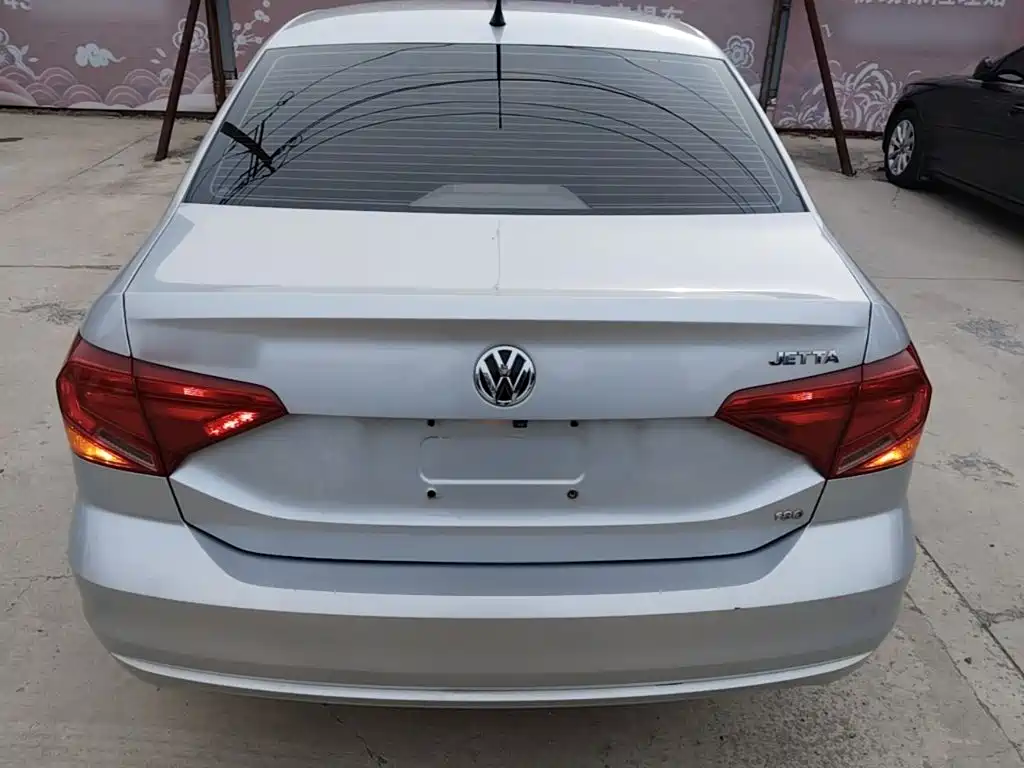 Volkswagen Jetta 2017 1.5L MT Fashion