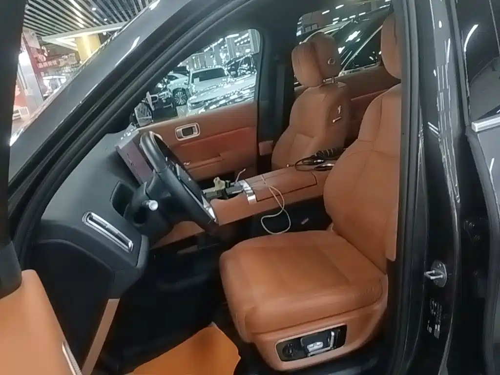 Li Auto Li L8 — миниатюра 15