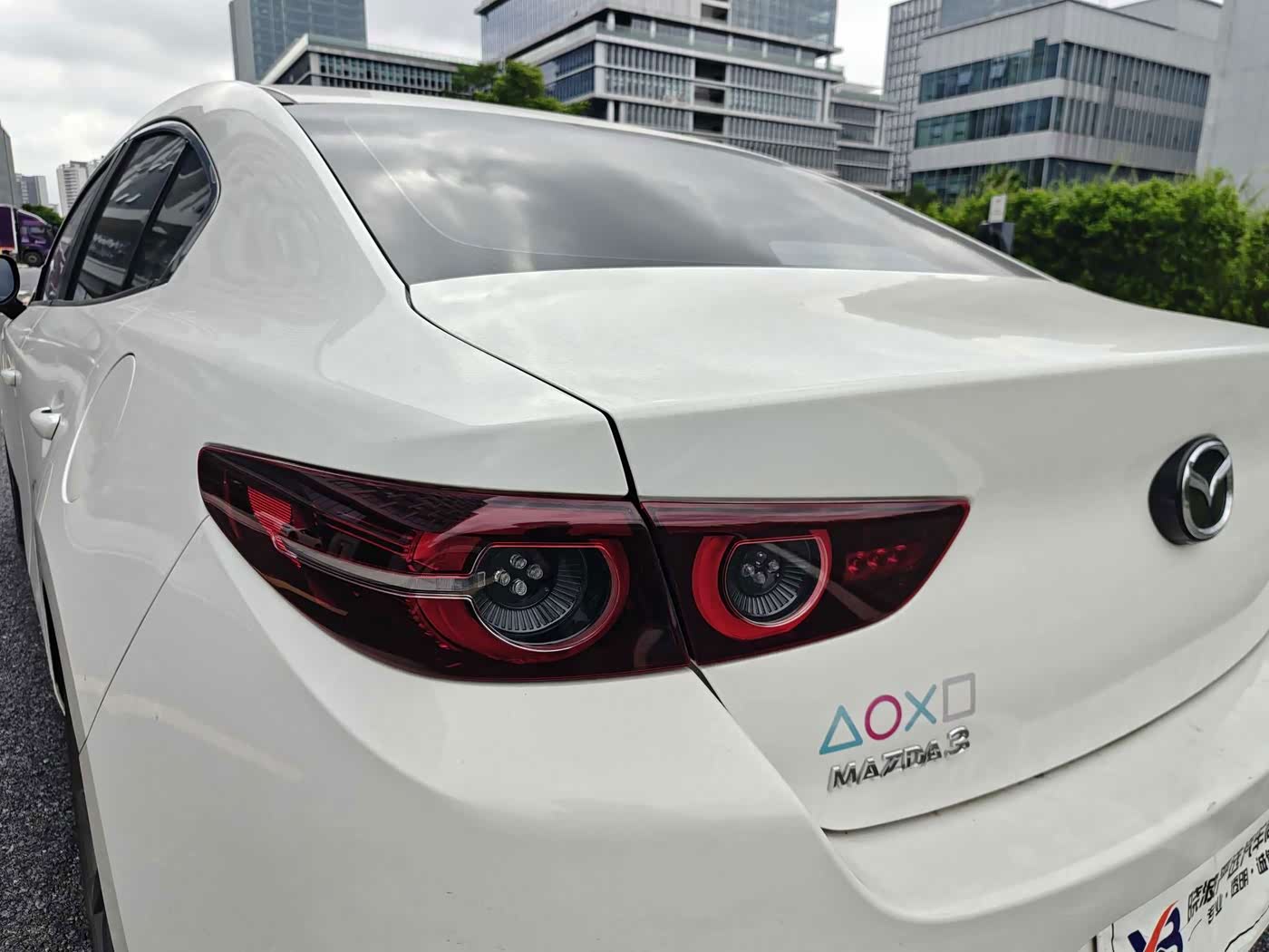 Mazda Mazda3 Axela 2.0 л 2023 г. Белый, пробег 29000 км