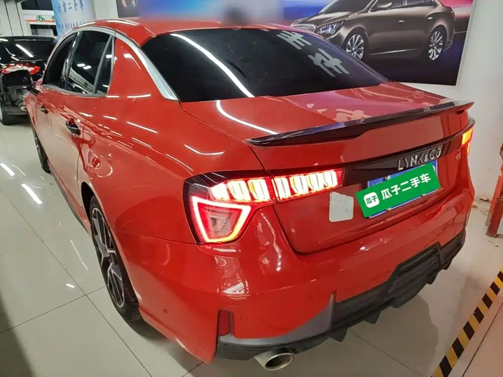 Lynk & Co 03 — миниатюра 5