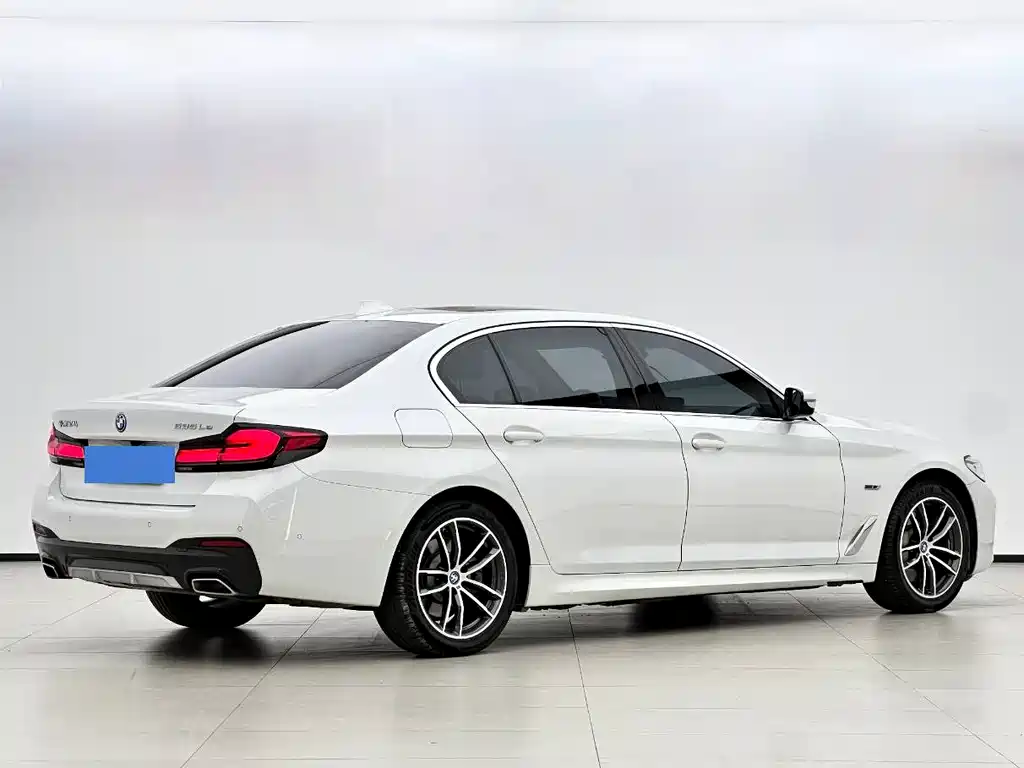 BMW 5 Series 5 2022 535Le M Sport