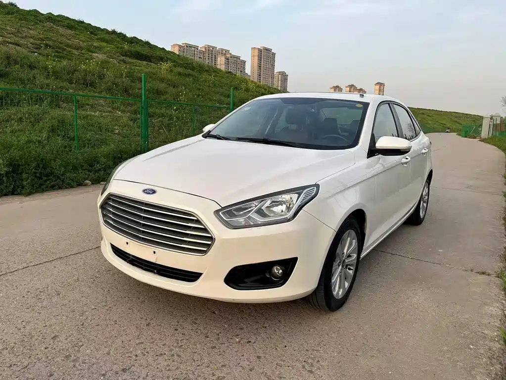 Ford Escort 2018