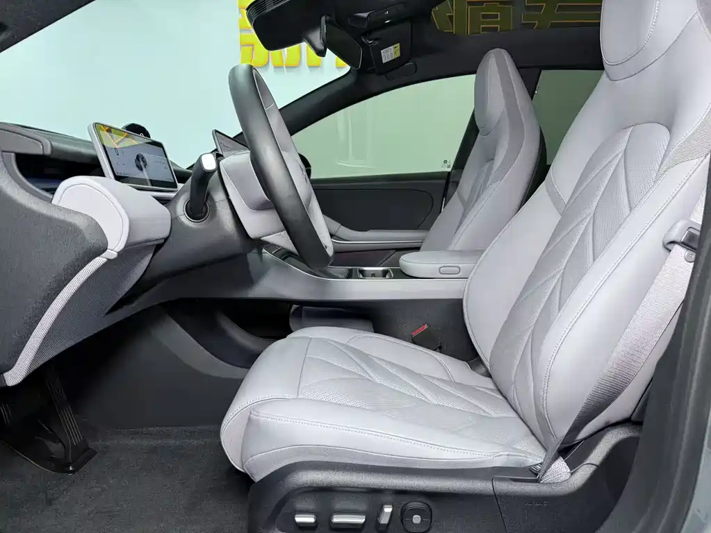 NIO ET5T 2025 75kWh Touring