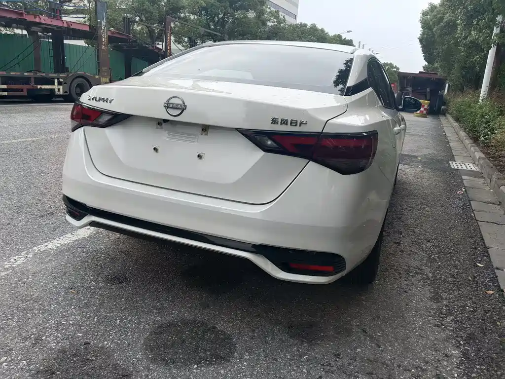 Nissan Sylphy — миниатюра 4