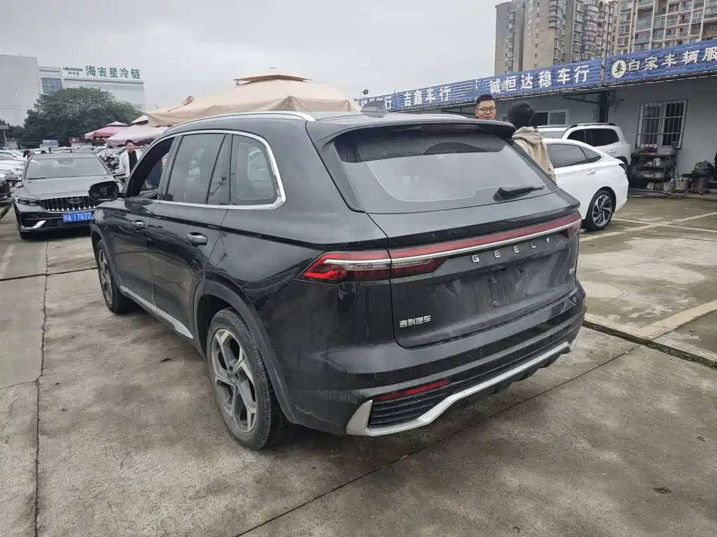 Geely Monjaro 2021 — фото 10