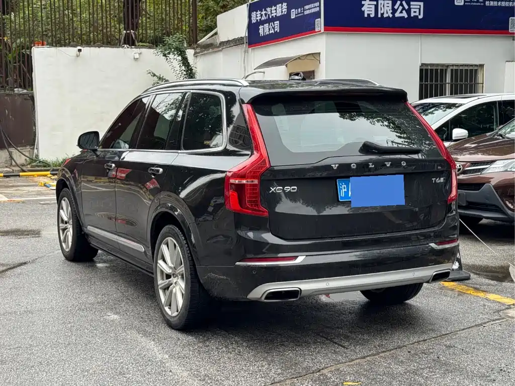 Volvo XC90 — миниатюра 3
