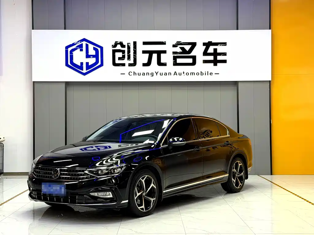 Volkswagen Magotan 2024