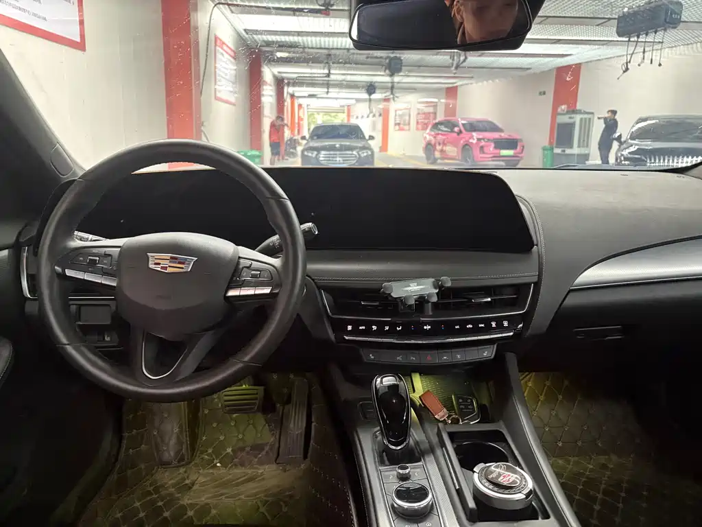 Cadillac CT5 — миниатюра 6