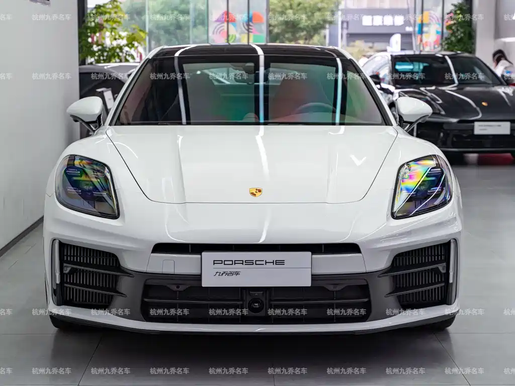 Porsche Panamera — миниатюра 2