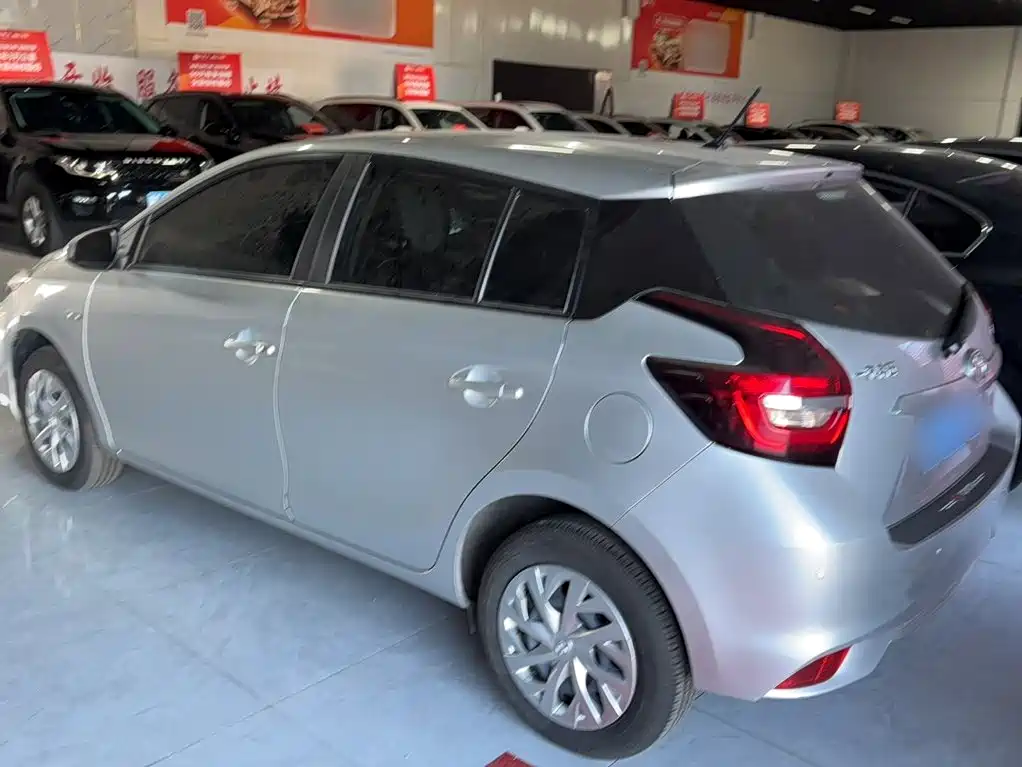 Toyota Vios FS — миниатюра 7