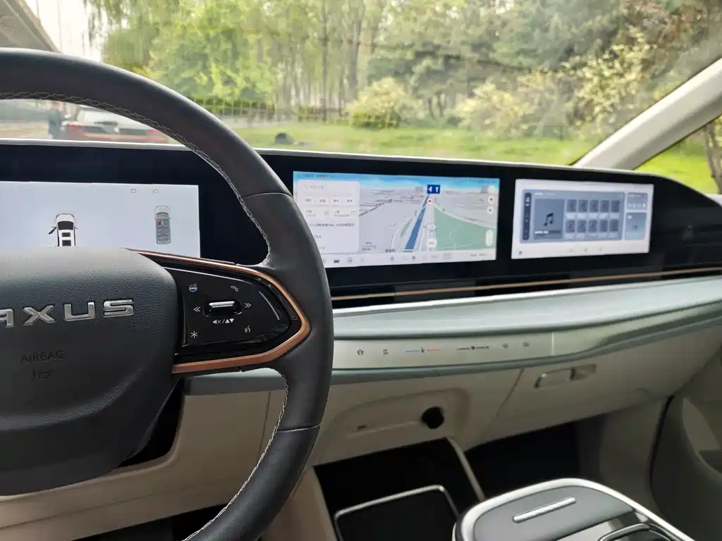 Maxus G90 — миниатюра 9