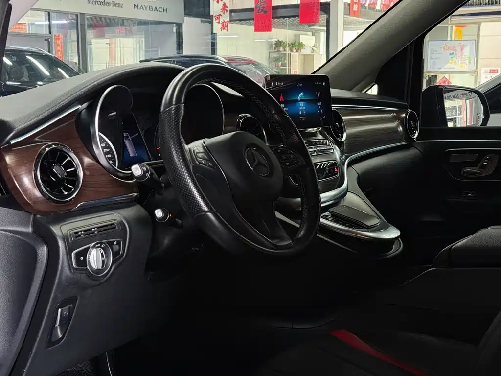 Mercedes-Benz V-Class V 2022 V 260