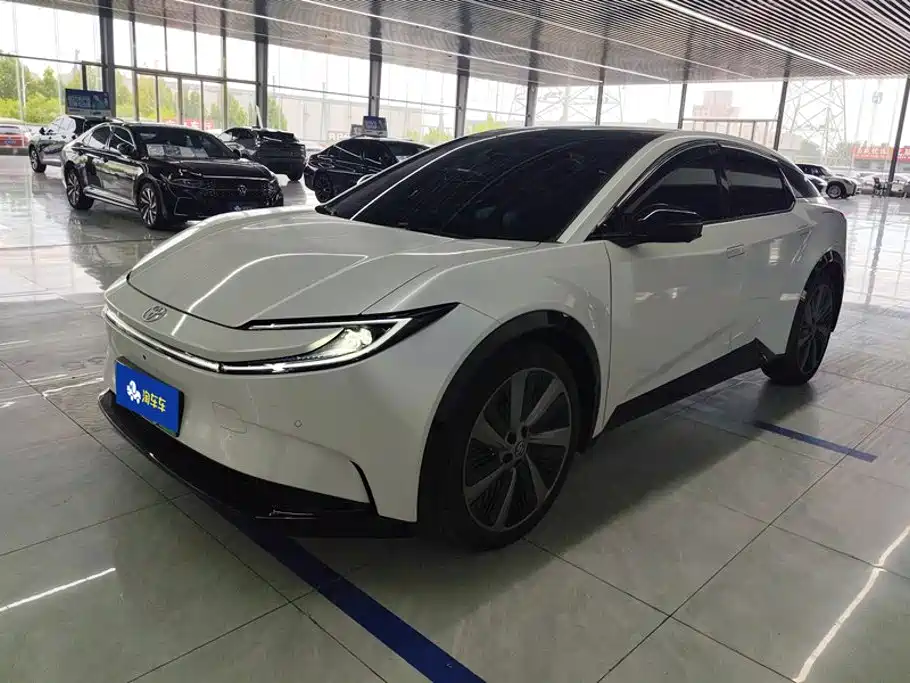 Toyota bZ5