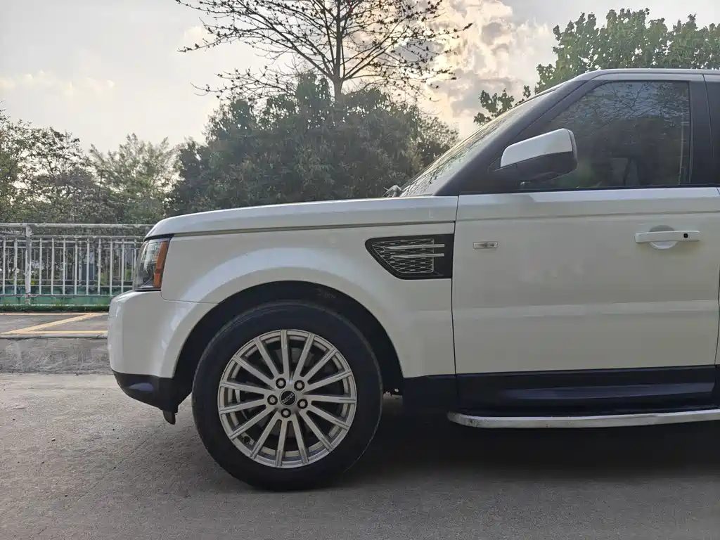 Land Rover Range Rover Sport 2011 3.0 TDV6