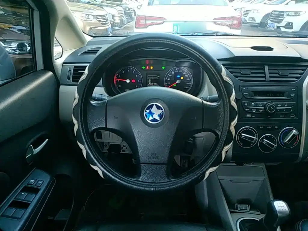 Venucia R50 — миниатюра 11